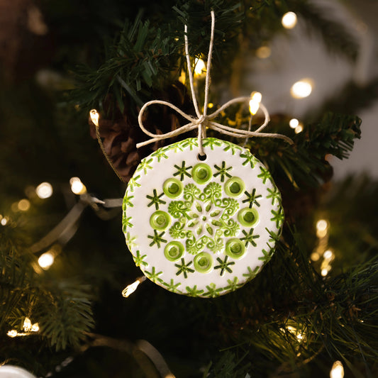 Decorazione per Albero di Natale con Motivo a Rosone – Pendente Circolare